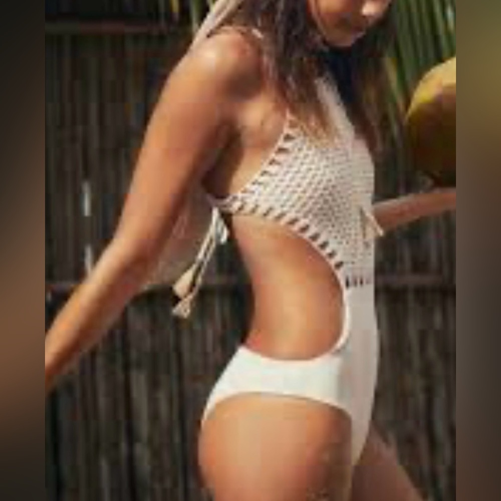 Aerie Crochet Detail Cutout One-Piece Halter Swimsuit in Cream Small Boho